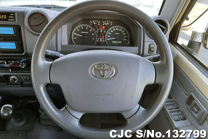 2015 Toyota / Land Cruiser Stock No. 132799