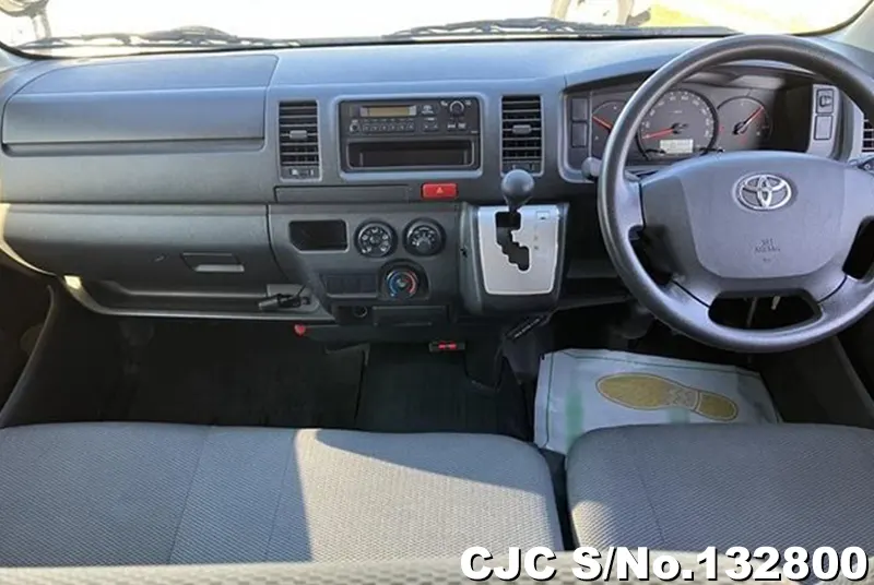 2015 Toyota / Hiace Stock No. 132800
