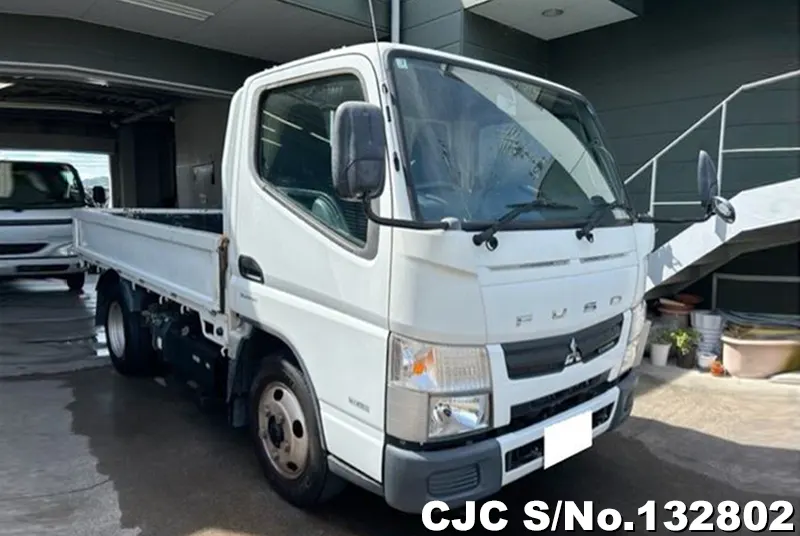 Mitsubishi / Canter 2015
