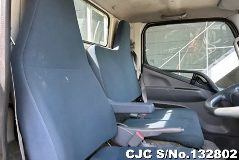 2015 Mitsubishi / Canter Stock No. 132802