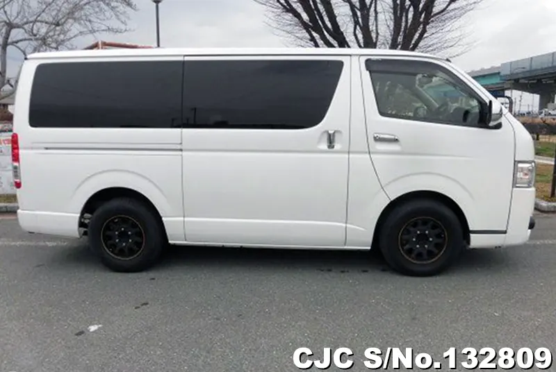 2017 Toyota / Hiace Stock No. 132809