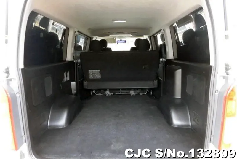 2017 Toyota / Hiace Stock No. 132809