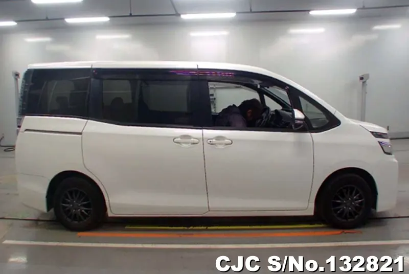 2018 Toyota / Voxy Stock No. 132821