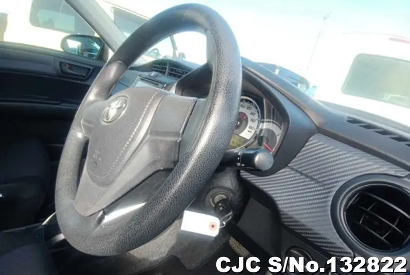 2013 Toyota / Corolla Fielder Stock No. 132822