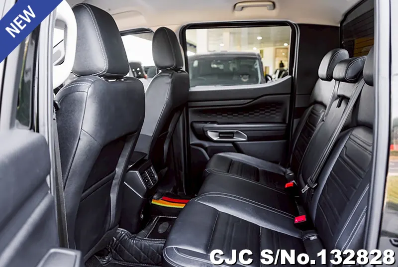 Ford Ranger in Black for Sale Image 13