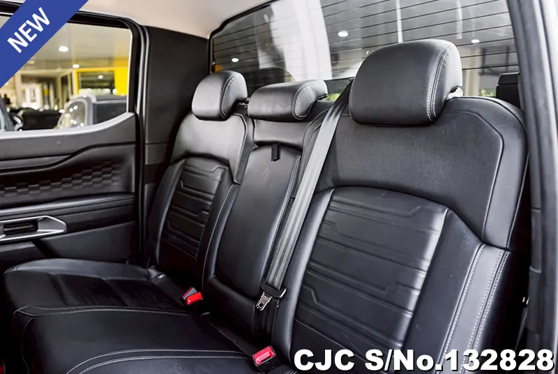 Ford Ranger in Black for Sale Image 14