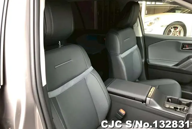 2025 Toyota / Rav4 Stock No. 132831