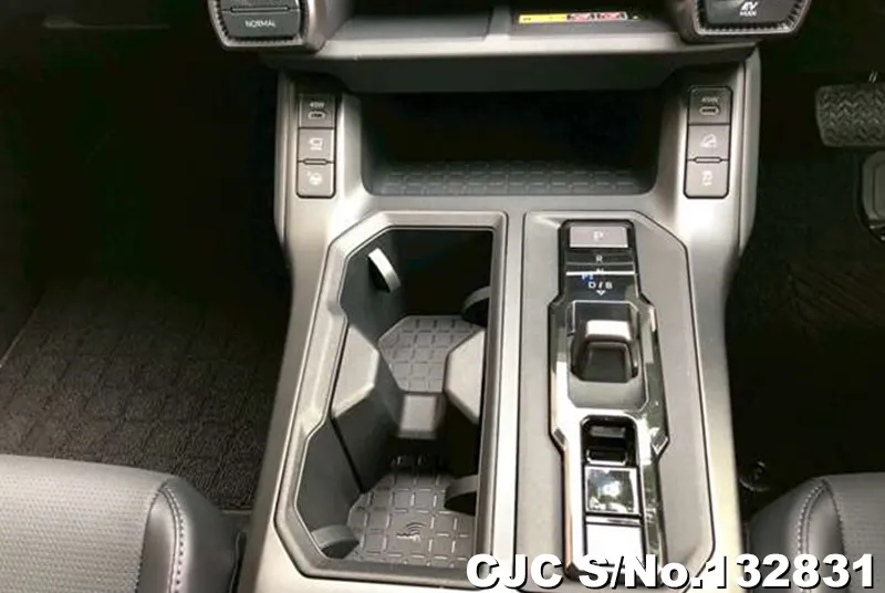 2025 Toyota / Rav4 Stock No. 132831