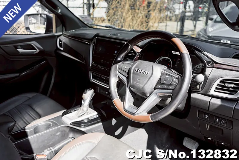 Isuzu D-Max in Gray for Sale Image 9