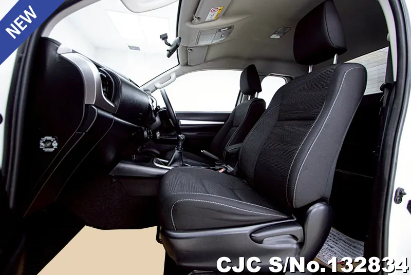 2021 Toyota / Hilux / Revo Stock No. 132834