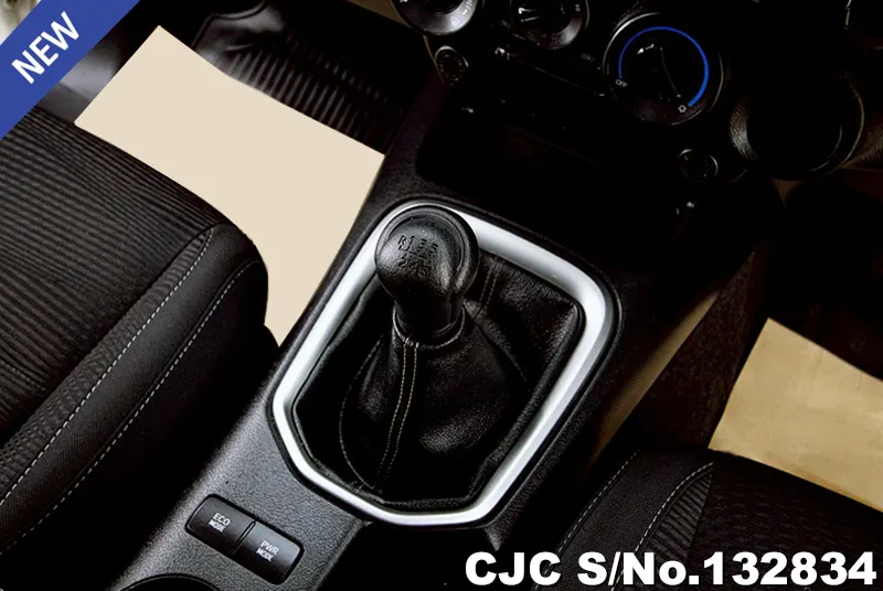 2021 Toyota / Hilux / Revo Stock No. 132834