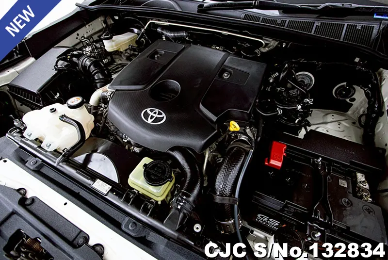 Toyota Hilux in White for Sale Image 12