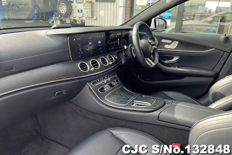 2022 Mercedes Benz / E Class Stock No. 132848