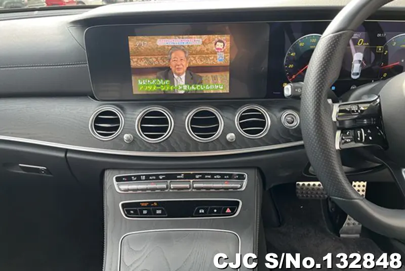 2022 Mercedes Benz / E Class Stock No. 132848