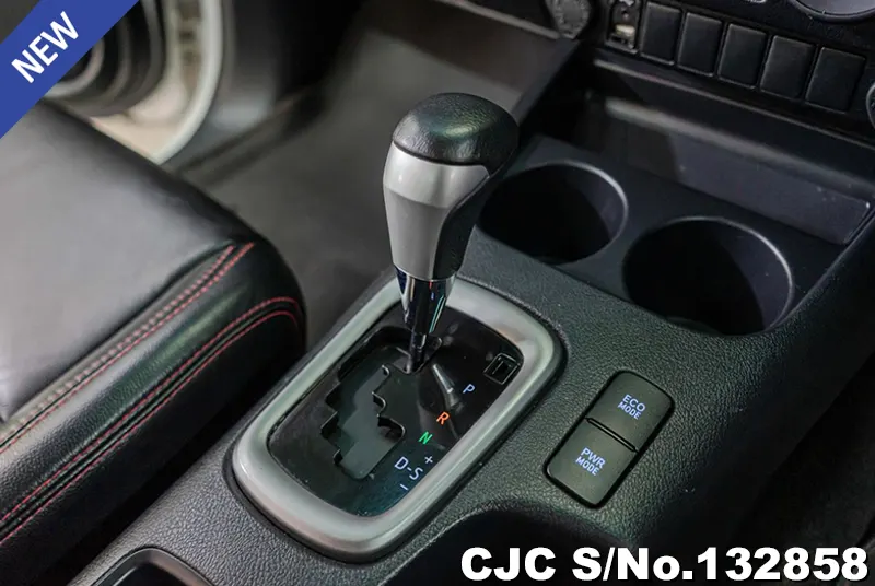 2019 Toyota / Hilux / Revo Stock No. 132858