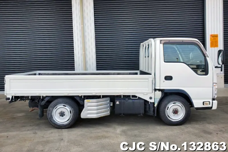 2013 Isuzu / Elf Stock No. 132863