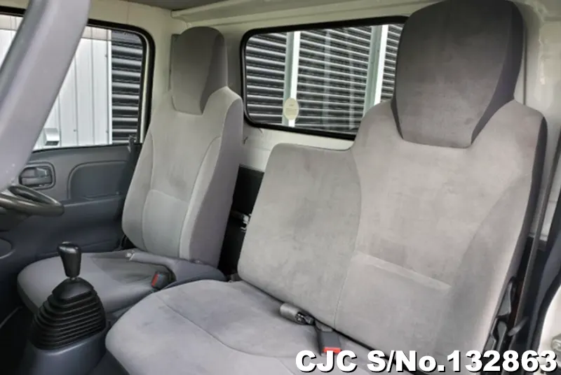 2013 Isuzu / Elf Stock No. 132863