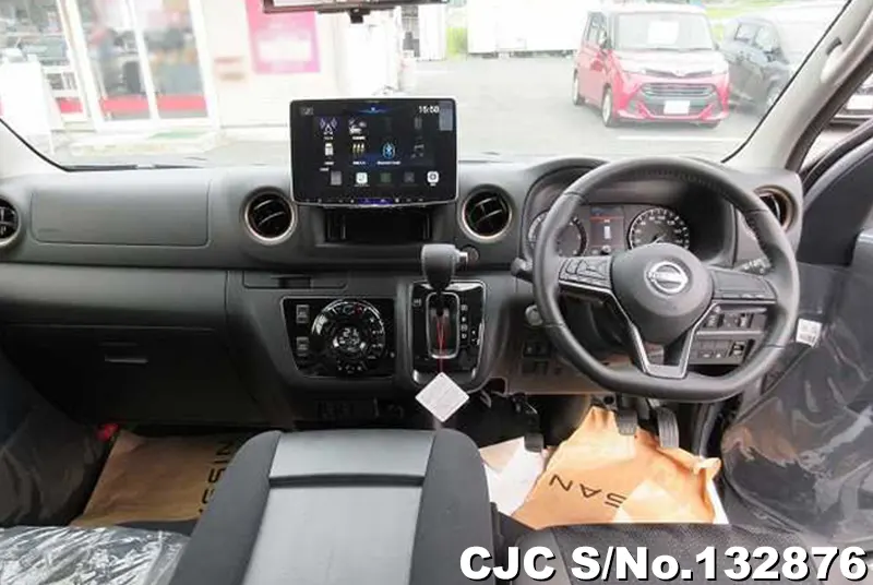 2025 Nissan / Caravan Stock No. 132876