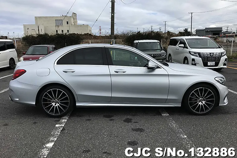 Mercedes Benz C Class in Silver for Sale Image 6