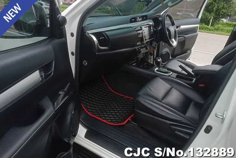 2018 Toyota / Hilux / Revo Stock No. 132889