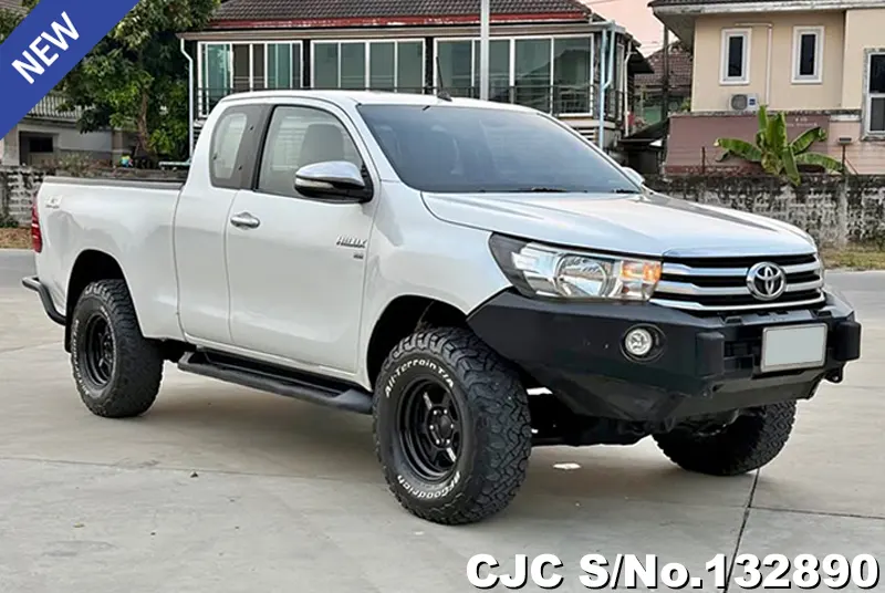 2016 Toyota / Hilux / Revo Stock No. 132890