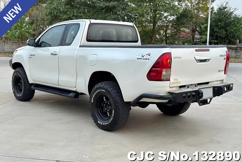2016 Toyota / Hilux / Revo Stock No. 132890