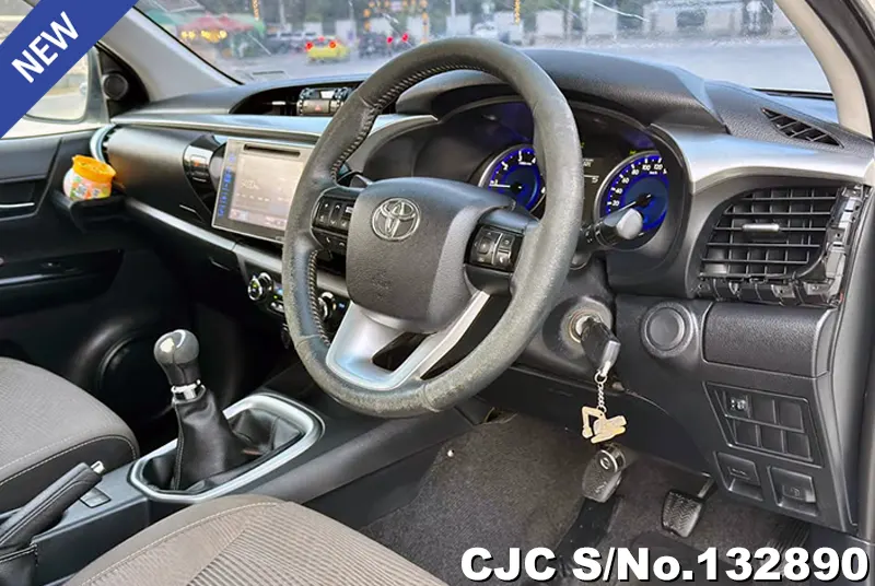 2016 Toyota / Hilux / Revo Stock No. 132890