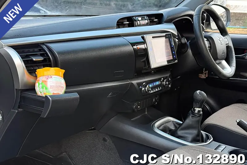 2016 Toyota / Hilux / Revo Stock No. 132890