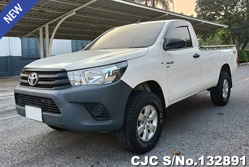 2017 Toyota / Hilux / Revo Stock No. 132891