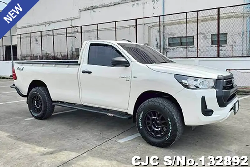 2023 Toyota / Hilux / Revo Stock No. 132892