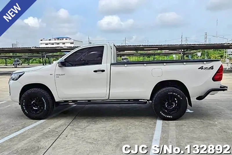 2023 Toyota / Hilux / Revo Stock No. 132892
