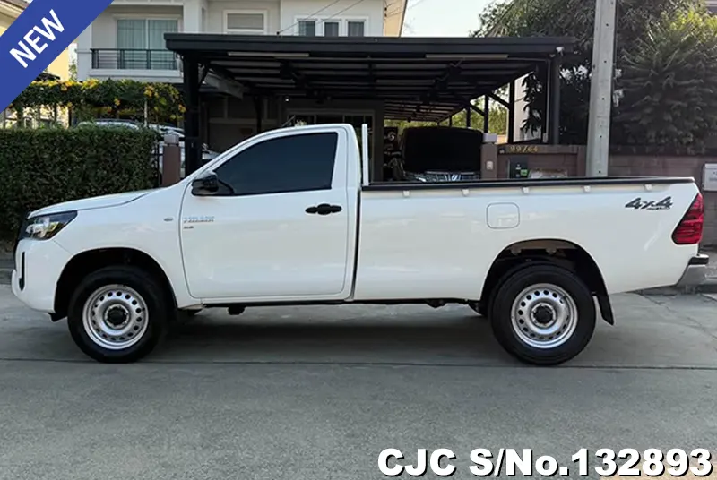 2023 Toyota / Hilux / Revo Stock No. 132893