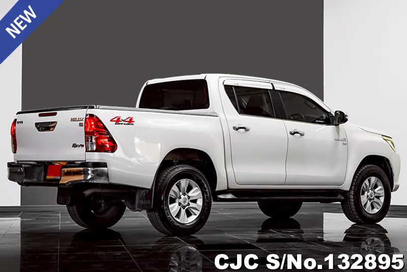 2018 Toyota / Hilux / Revo Stock No. 132895