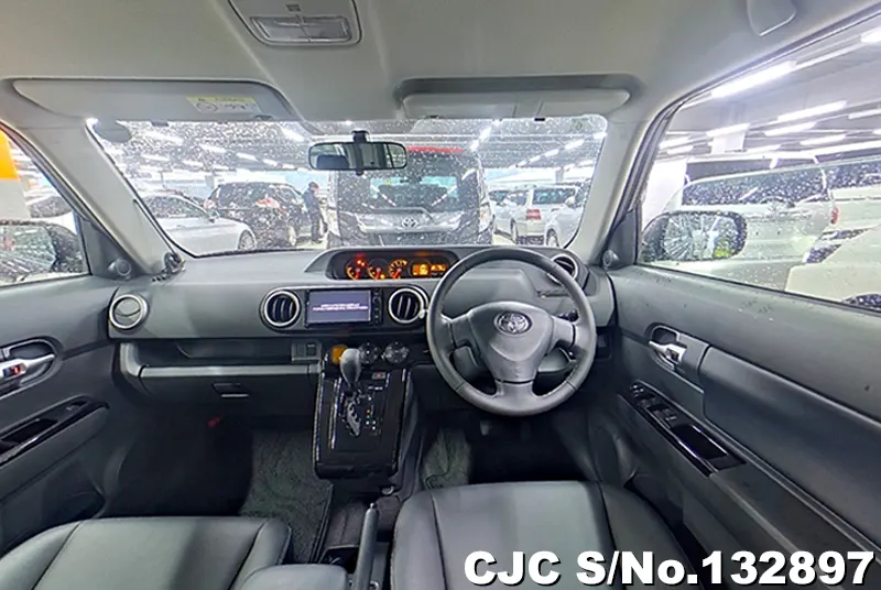 2015 Toyota / Corolla Rumion Stock No. 132897