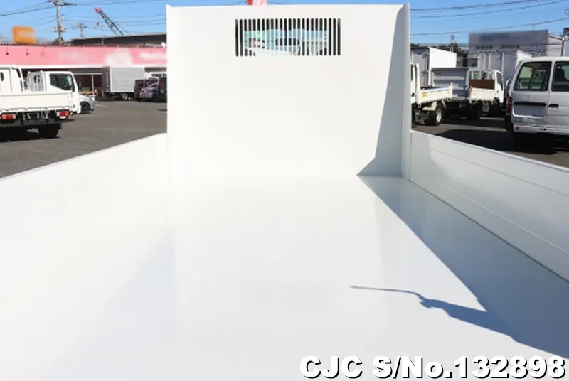 2020 Isuzu / Elf Stock No. 132898