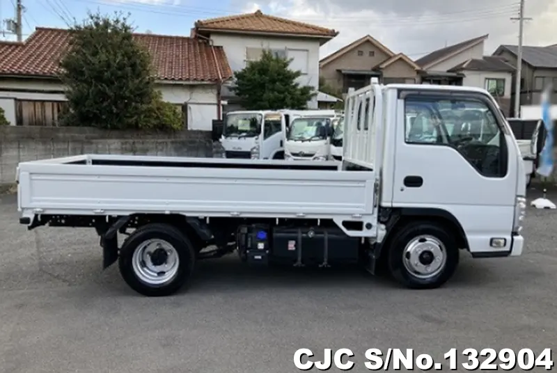 2020 Isuzu / Elf Stock No. 132904