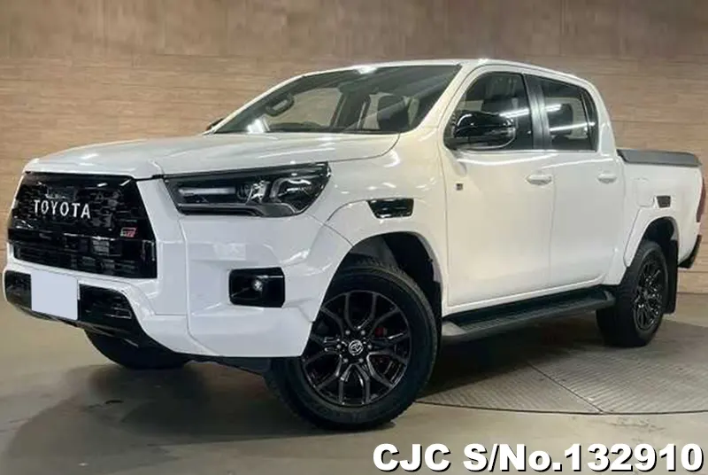 2023 Toyota / Hilux Stock No. 132910