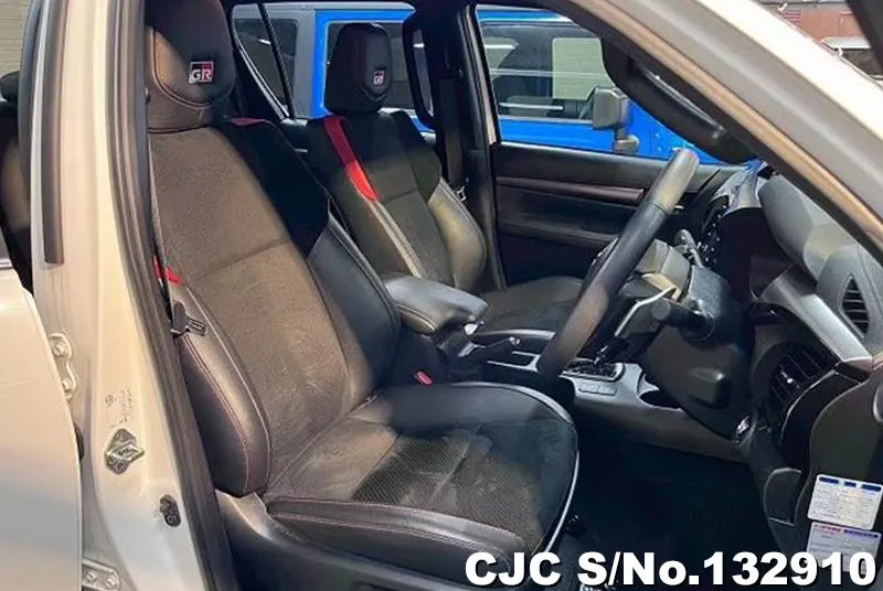 2023 Toyota / Hilux Stock No. 132910