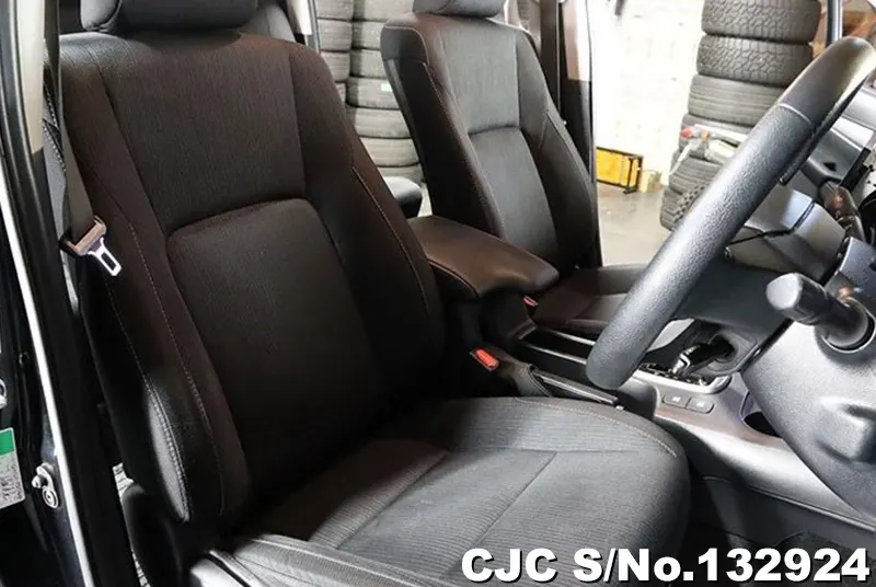 2021 Toyota / Hilux Stock No. 132924