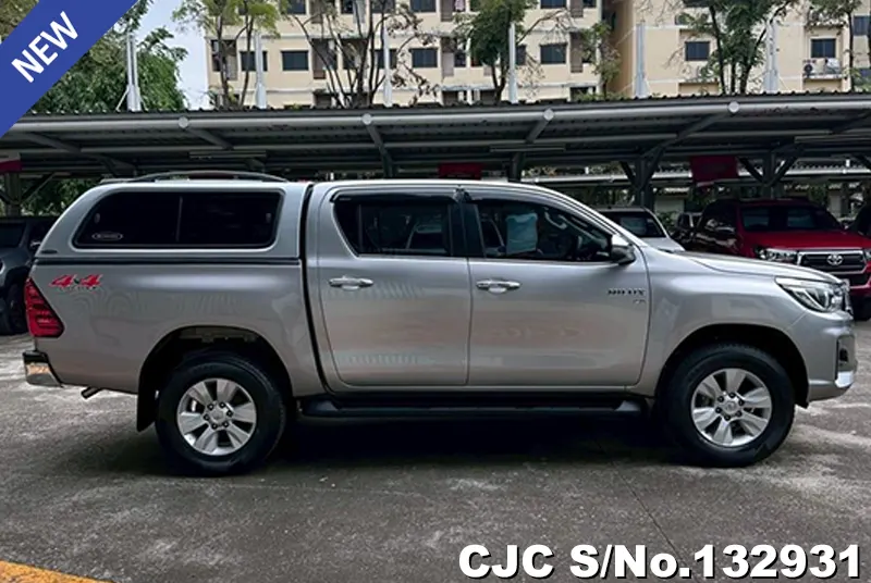 2017 Toyota / Hilux / Revo Stock No. 132931