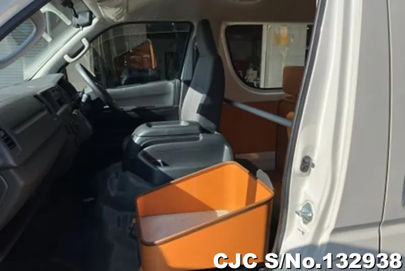 2019 Toyota / Hiace Stock No. 132938