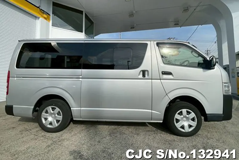 2018 Toyota / Hiace Stock No. 132941
