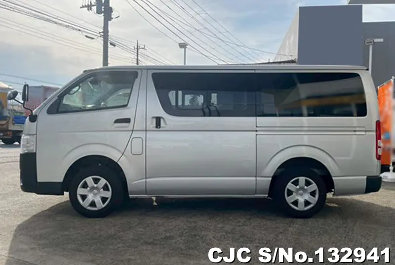 2018 Toyota / Hiace Stock No. 132941