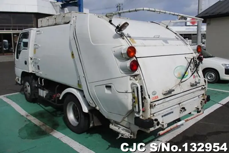 2010 Isuzu / Elf Stock No. 132954