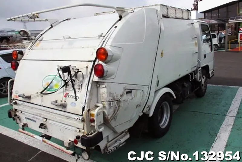 2010 Isuzu / Elf Stock No. 132954