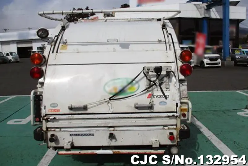 2010 Isuzu / Elf Stock No. 132954