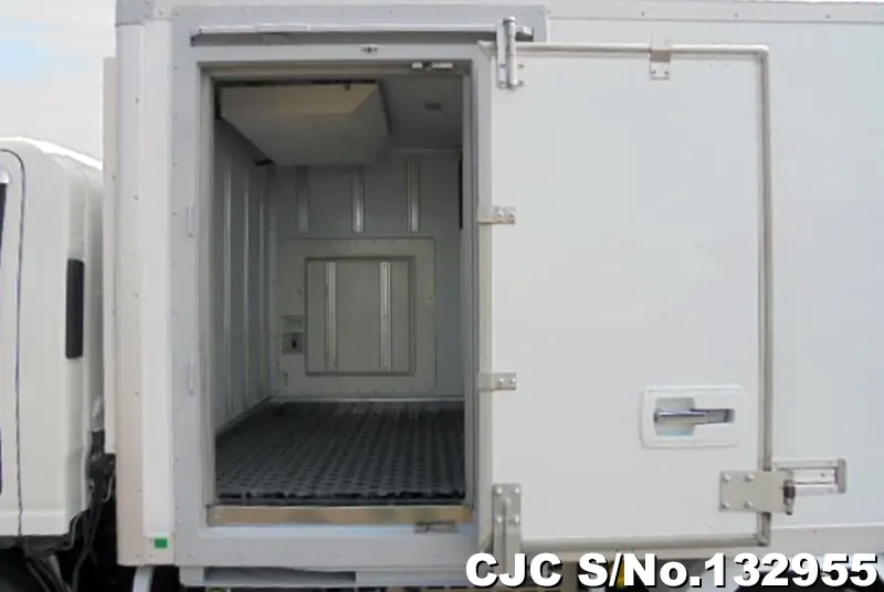 2009 Isuzu / Elf Stock No. 132955