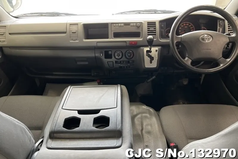 2011 Toyota / Hiace Stock No. 132970