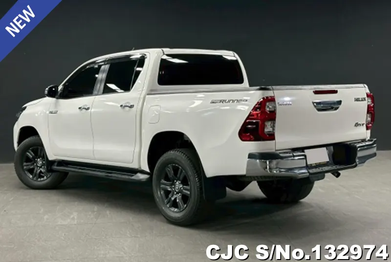 2020 Toyota / Hilux / Revo Stock No. 132974