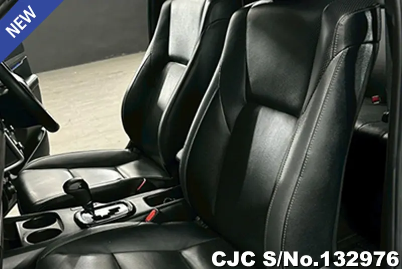 2020 Toyota / Hilux / Revo Rocco Stock No. 132976